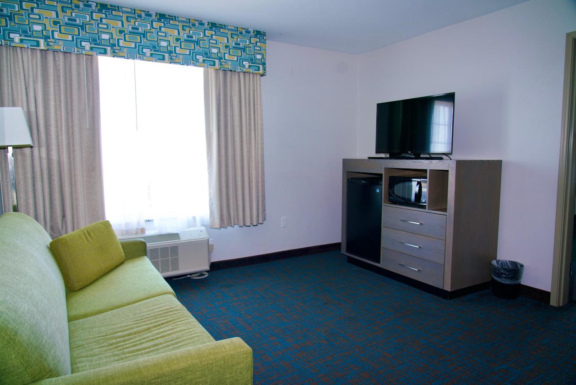 La Quinta By Wyndham St. Paul-Woodbury Hotel Exterior photo